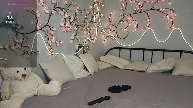 kris_art: διαδικτυακό σόου στην κάμερα