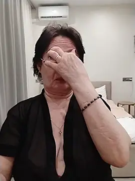 SalientClean: вебкам-шоу