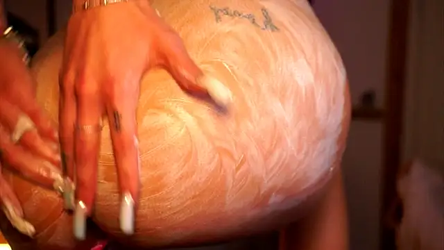 midnightbby_ webkamerás műsora