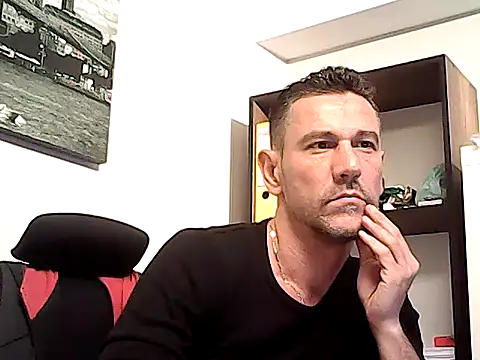 mastercharisma35 Adlı Modelin Web Kamerası Şovu