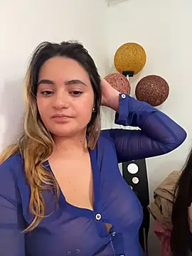 Antonella_Julieta – Live XXX-chat