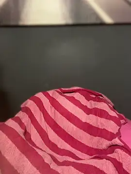 Pokazy przed kamerką – SEXaddictCANDY10