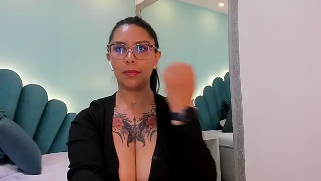 Czat XXX na żywo – sharlott18