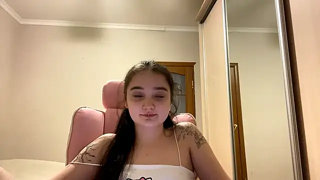 دردشة TrulaPhay الجنسية المباشرة