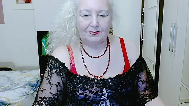 GrannyAlisa: вебкам-шоу