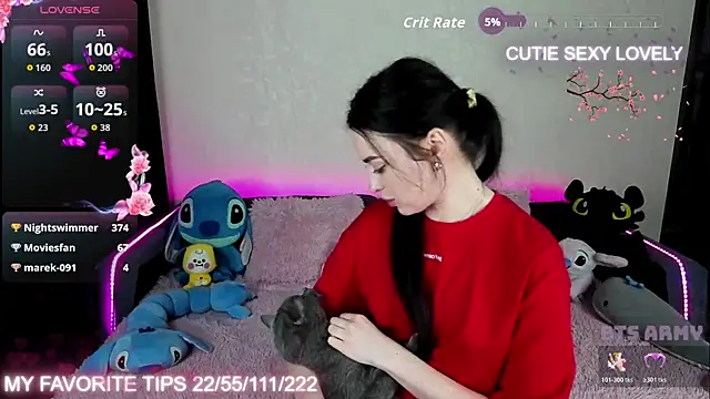 SemurMur élő XXX-chatje