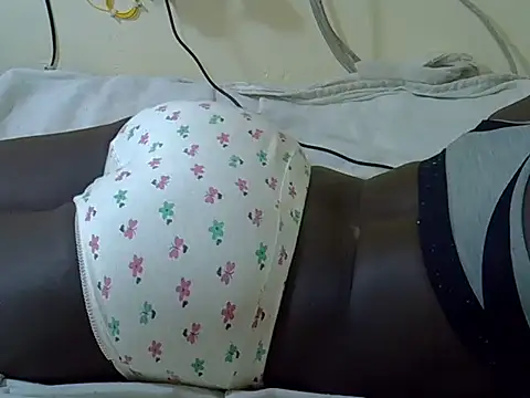 Pertunjukan Kamera Web Petite_lily2