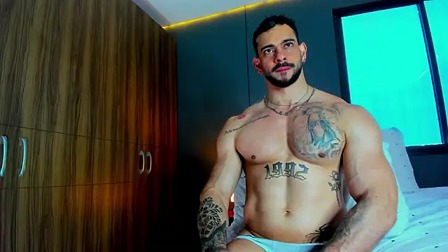 massimo_visconti: вебкам-шоу