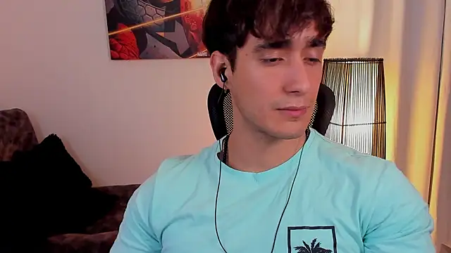 AlexRivera6 Show in webcam