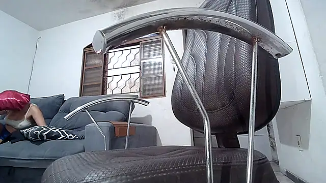 دردشة CherrylBee2022 الجنسية المباشرة