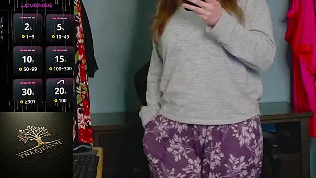 TreeJeanne Chat XXX in diretta