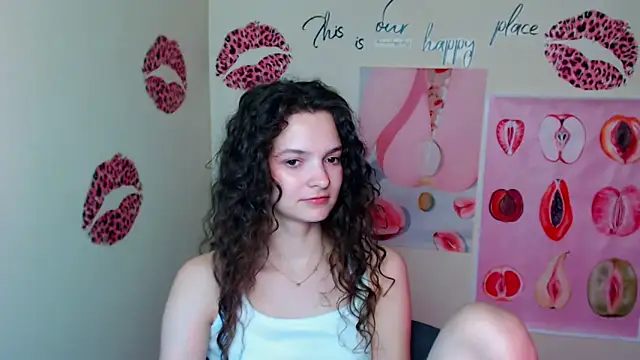 _SusieSu_ Adlı Modelin Canlı XXX Sohbeti