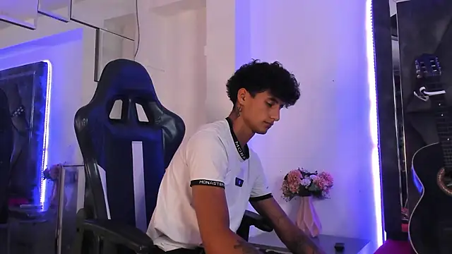 Вебкам-шоу MaxiimoRomano_