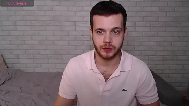 Alexxx_horny webkamerás műsora