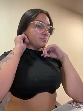 Živý XXX chat Alyha_Cortes