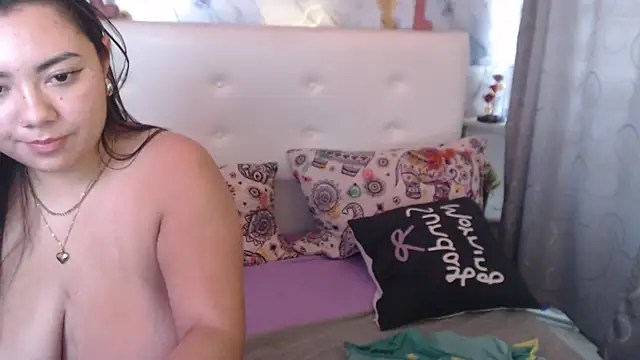 Nicolelewllss Live XXX-Chat