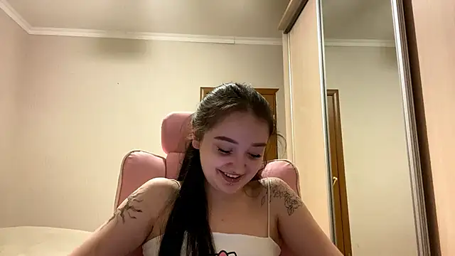 TrulaPhay's Live XXX Chat