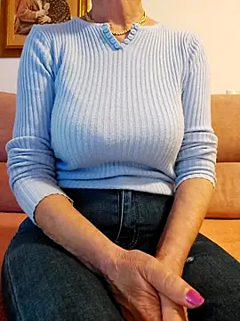 Catababa67 Adlı Modelin Canlı XXX Sohbeti