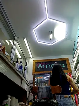 Онлайн чат XXX LunaZambrano