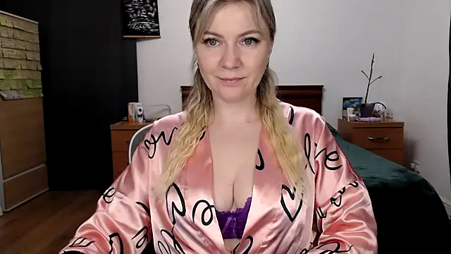 Chat +18 de ParadiseAlina ao vivo