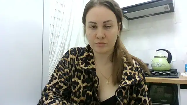 MeadowEyes 现场XXX聊天