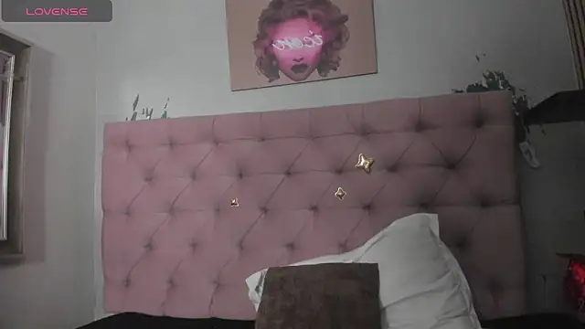 XXX chat uživo modela aria__monroe