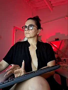 MariaPau_83 live XXX chat