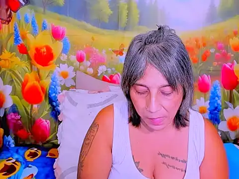 Chat XXX en directo de indianroxy