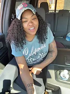 Chat XXX en directo de HaloRodeoLover2