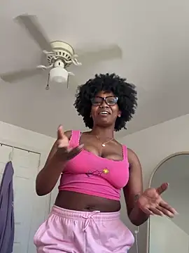 Chat +18 de mochamimi ao vivo