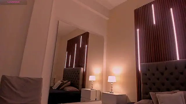 LiaSalvatore Live XXX Chat