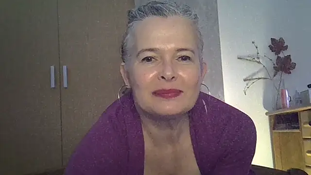 Chat +18 de Laura-Parker ao vivo
