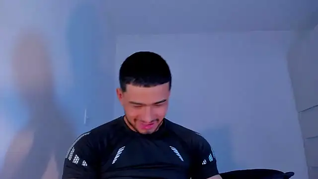 Chat XXX en directo de THADEO_KING2