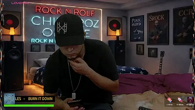 chino_roz Adlı Modelin Canlı XXX Sohbeti