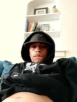 Chatroom XXX en direct de HungThug