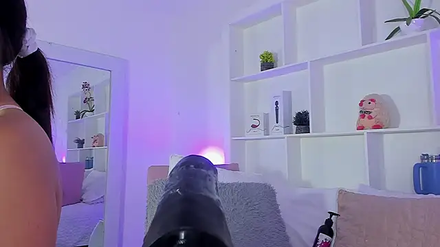 Jenifer_Diaz's Live XXX Chat