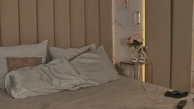 AgathaLevine Chat XXX in diretta