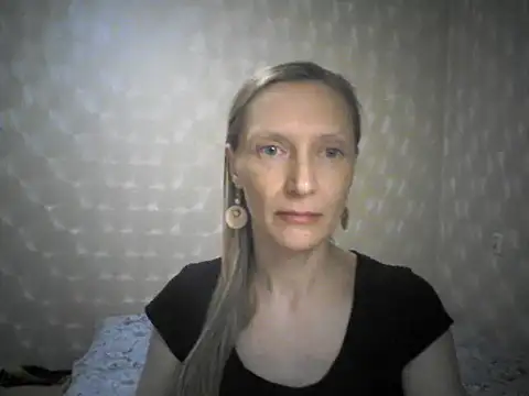 Averinona's Live XXX Chat