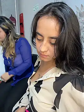 Antonella_Julieta – Live XXX-chat