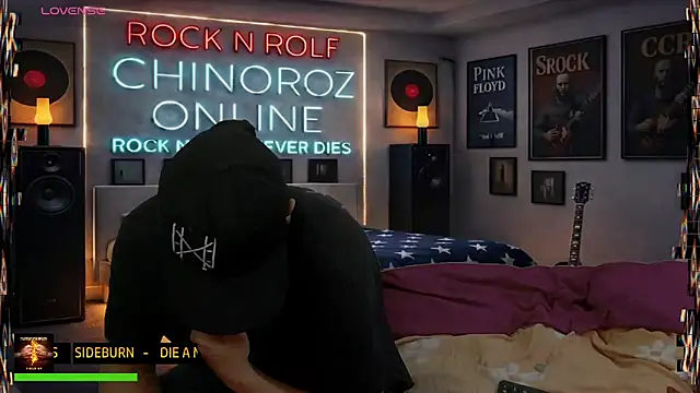chino_roz Show in webcam