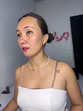 Abby_Colyns23 Adlı Modelin Canlı XXX Sohbeti