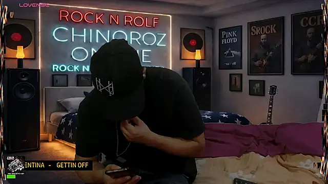 chino_roz Show Webcam