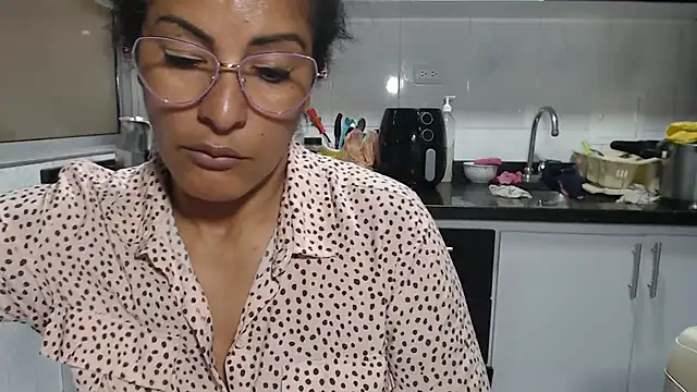 kateleyagrey 网络视讯表演