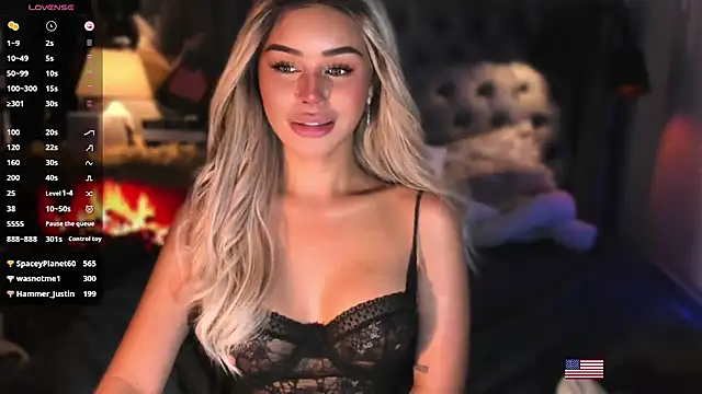 ZyraGoddes' Live XXX Chat