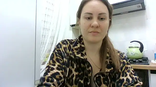 MeadowEyesのライブXXXチャット