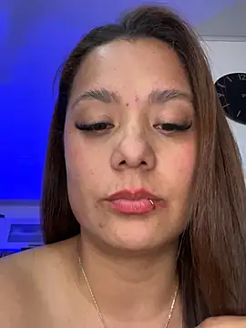 Chat XXX en directo de Pretty__Milf