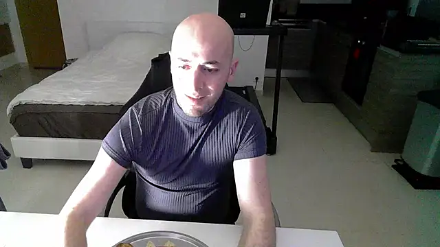 Pertunjukan Kamera Web ALi_084