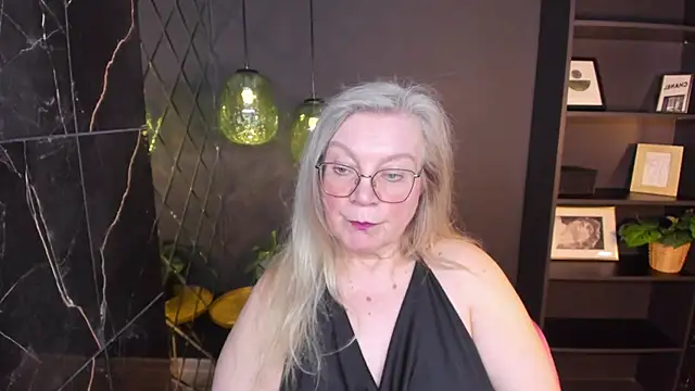 NataliMellow 即時 XXX 聊天