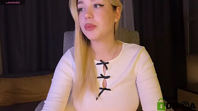 ariashaa's Live XXX Chat