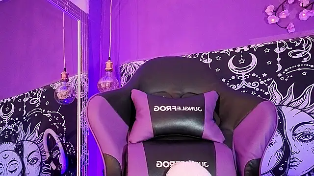 Gaia_Gatex Live XXX Chat